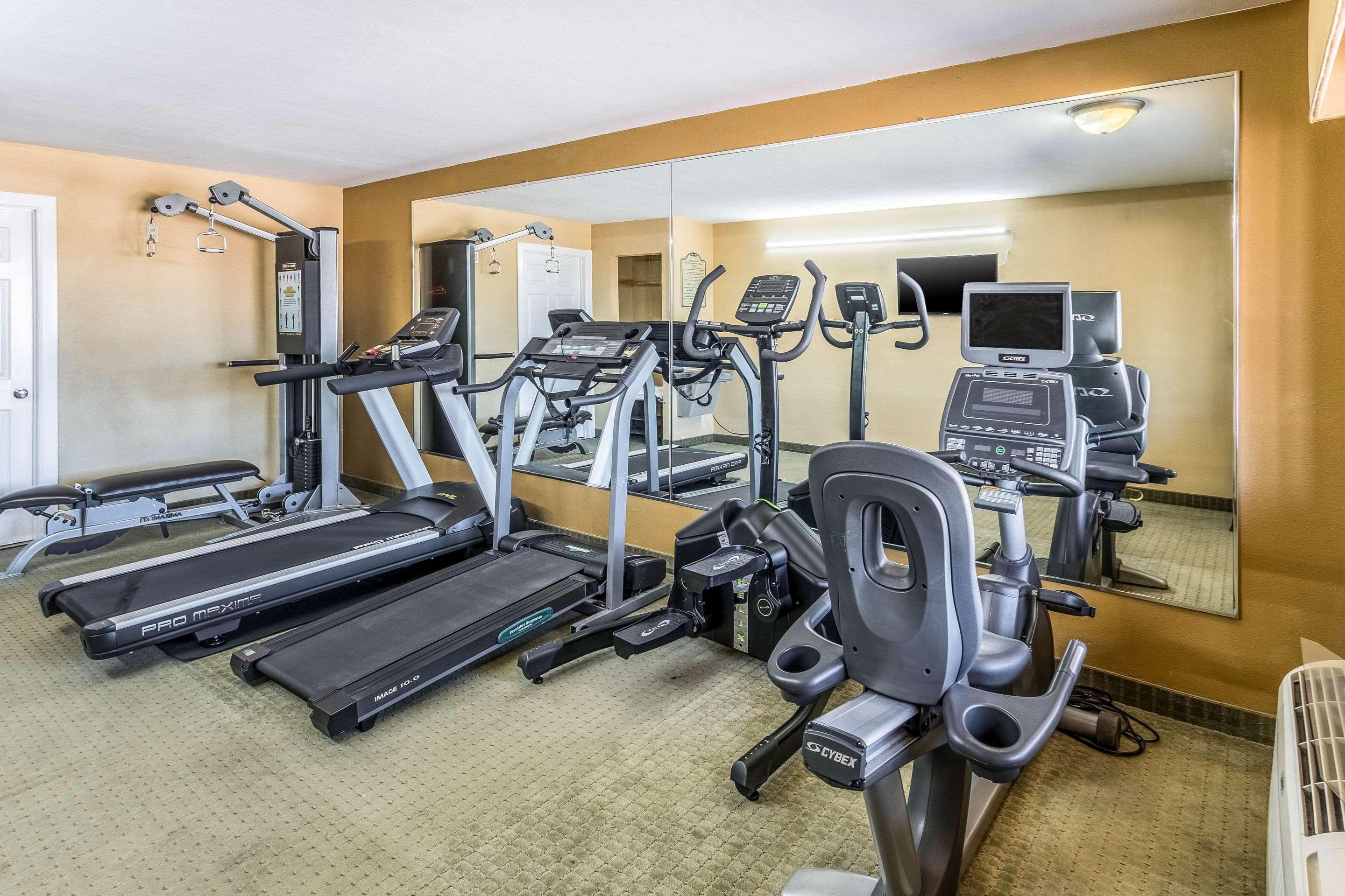 קורסיקנה Quality Inn מראה חיצוני תמונה