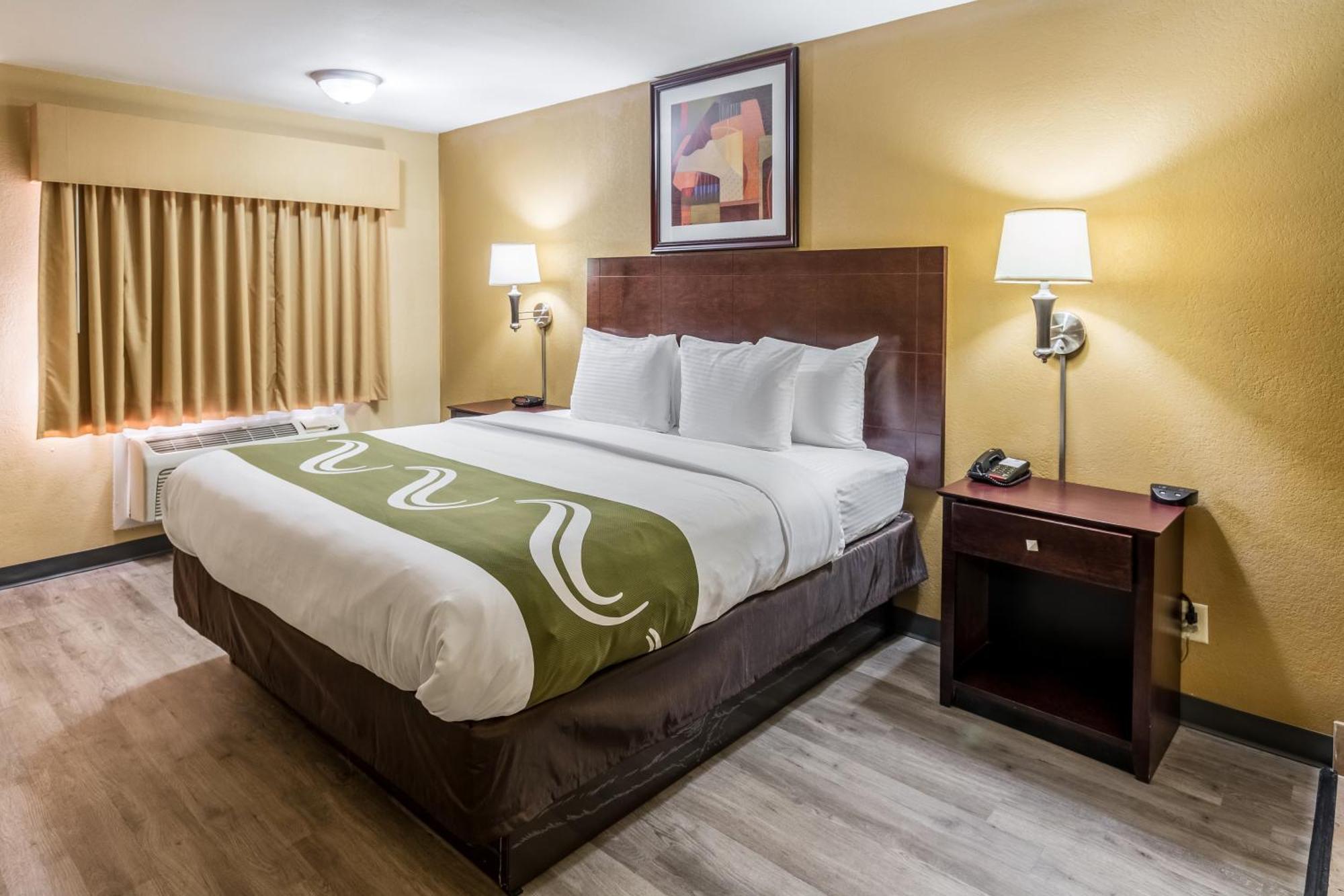 קורסיקנה Quality Inn מראה חיצוני תמונה